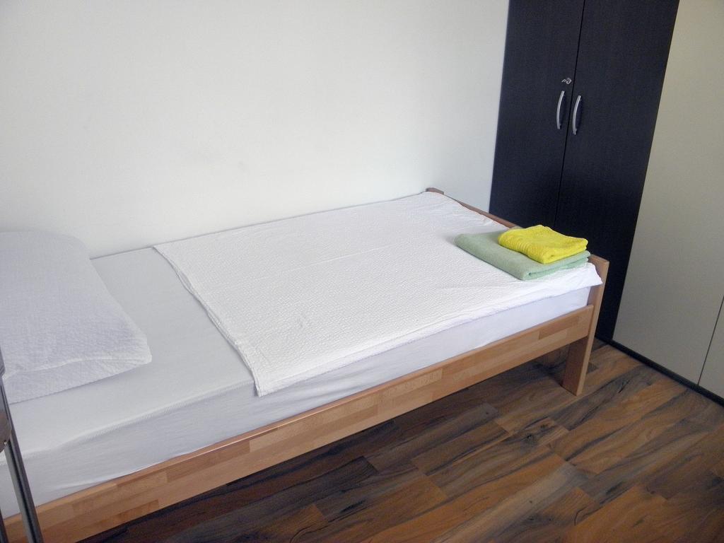 Apartments Mani Trogir Quarto foto
