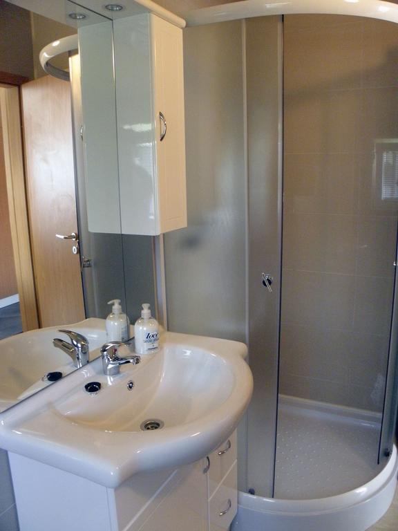 Apartments Mani Trogir Quarto foto